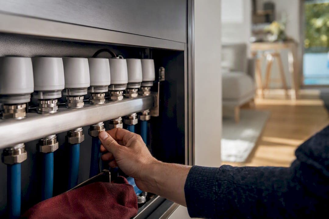 Fußbodenheizung smart steuern: Praxis vom Bremer Meisterbetrieb