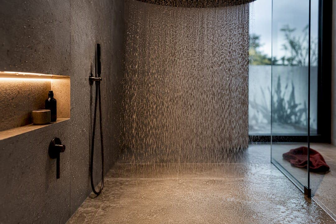 Praxischeck Regendusche bei Badsanierung: Messfragen und Checkliste